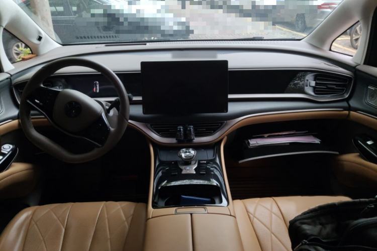 Used Denza D9 2022 DM-i 970 Four-Wheel Drive Flagship Model