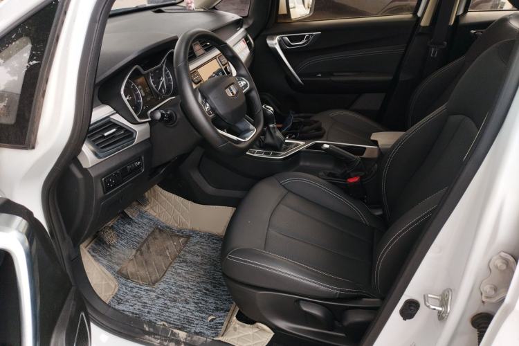 Used Geely Auto Vision X3 2019 Upgraded Model 1.5L Manual Luxury Version
