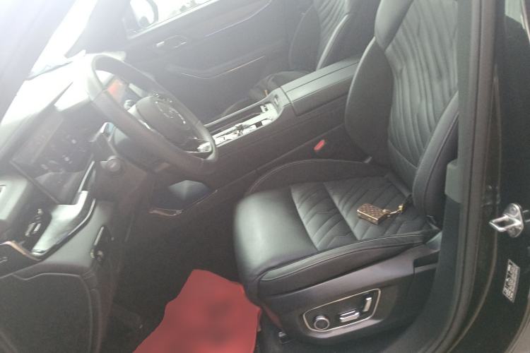 Used Lynk & Co 09 2021 2.0T Halo Six-Seater Left Front Seat