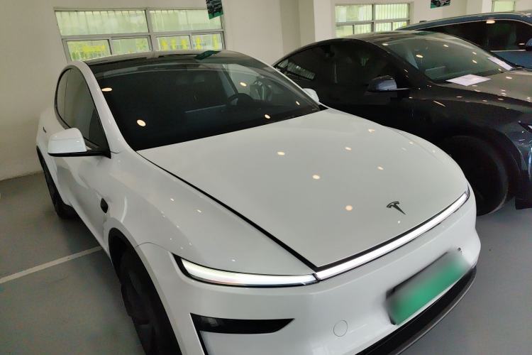 Used Tesla Model Y 2025 Rear-Wheel Drive First Edition