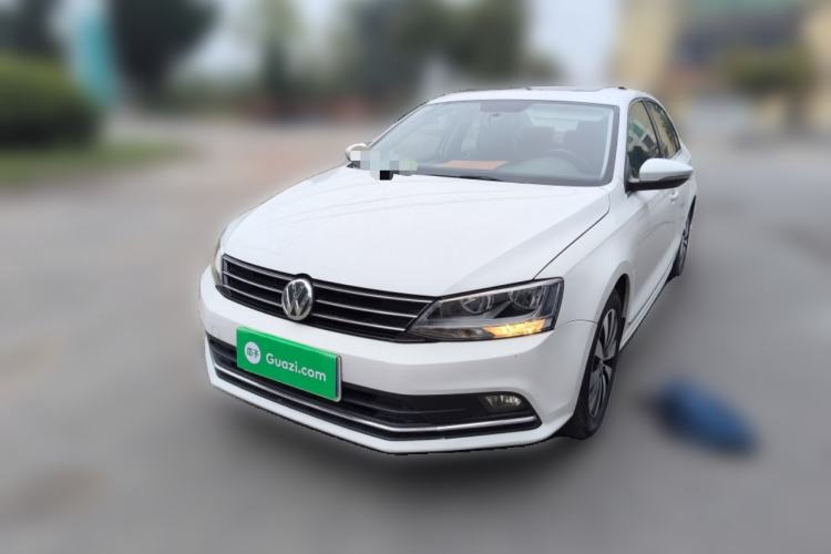 Used Volkswagen Sagitar 2017 230TSI Automatic Comfort Version