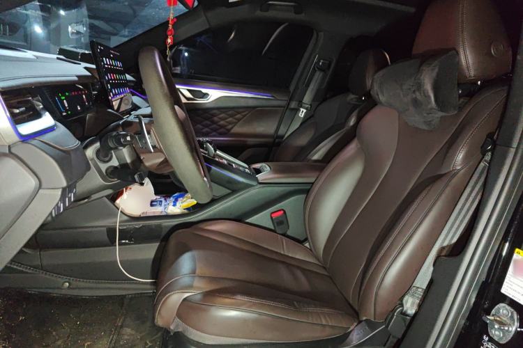 Used Wey Mocha 2021 2.0T Two-Wheel-Drive Ultra-Strong Version
