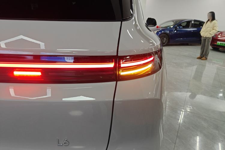 Used Li Auto L6 2025 Pro Smart Refresh Edition
