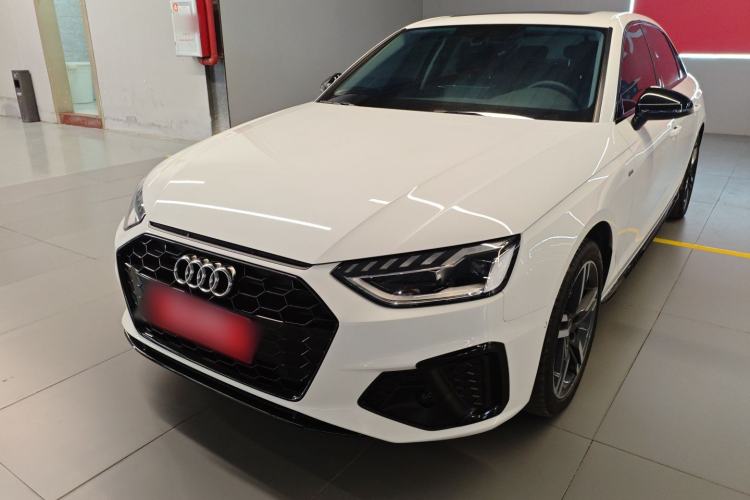 Used Audi A4L 2022 40 TFSI Luxury Dynamic Model