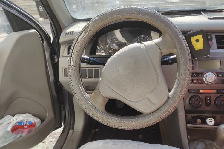 Used FAW Xiali N5 2013 1.3L Manual Standard Edition