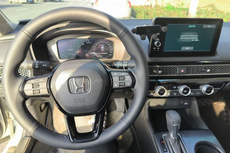 Used Honda Civic 2023 240TURBO CVT Dynamic Edition