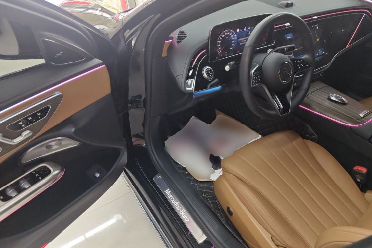 Used Mercedes-Benz E-Class 2024 Facelift E 300 L Luxury Edition
