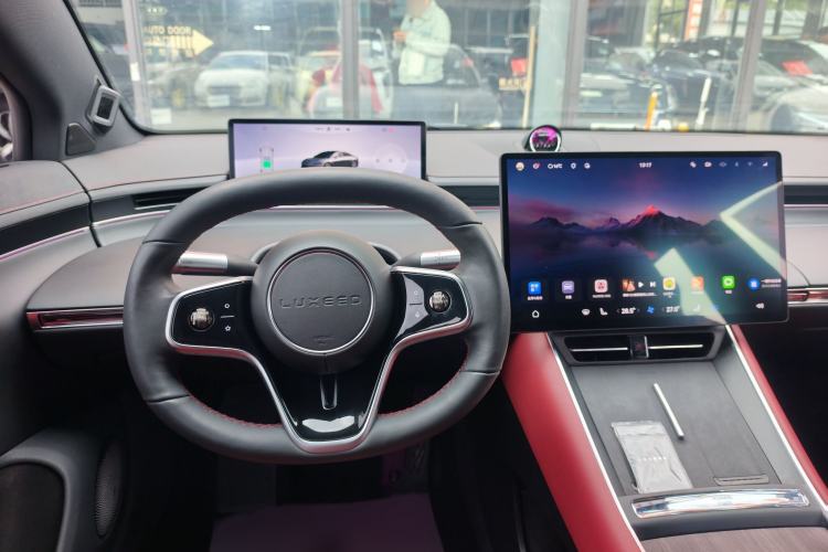 Used Hima Luxeed S7 2024 Max Rear-Drive Long-Range Intelligent Driving Version