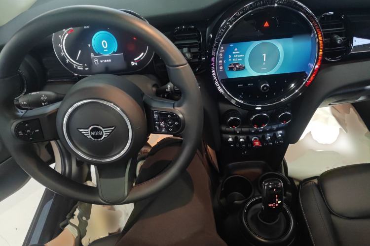 Used MINI 2023 Updated 1.5T COOPER Artist
