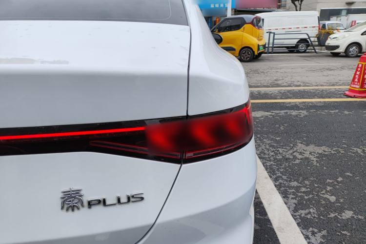 Used BYD Qin PLUS 2024 Honor Edition EV 510KM Beyond Model