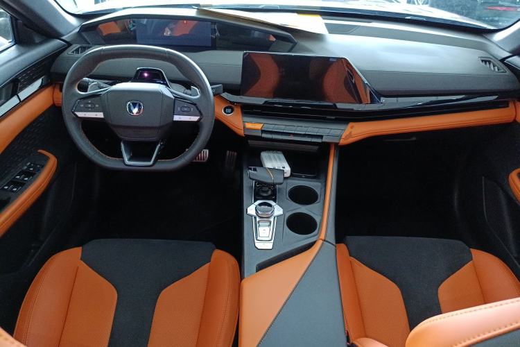 Used CHANGAN UNI-V 2023 1.5T Sport Edition
