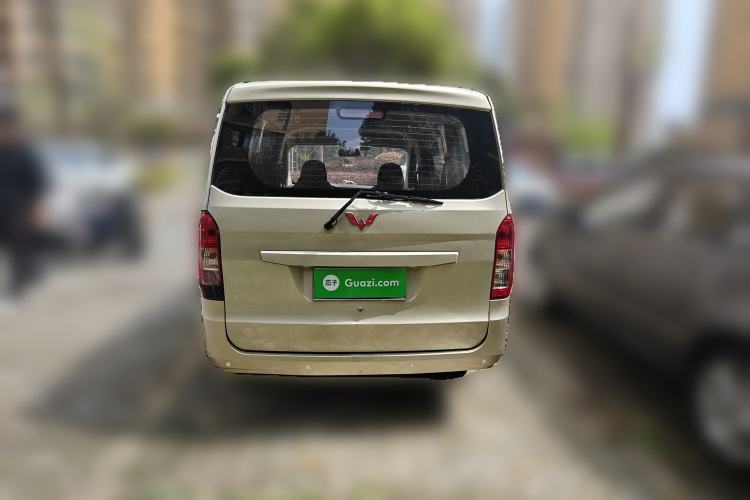 Used Wuling Rongguang V 2015 1.5L Standard Version Rear