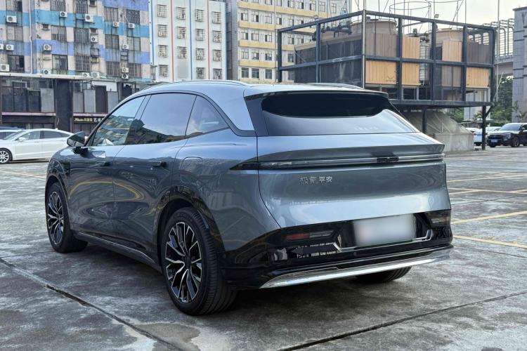 Used Zeekr 7X 2025 100 kWh Long-Range Rear-Wheel Drive with Intelligent Driving Features