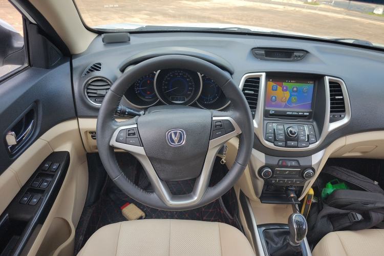 Used CHANGAN Eado 2015 1.6L Manual Luxury Model China V Standard Steering Wheel