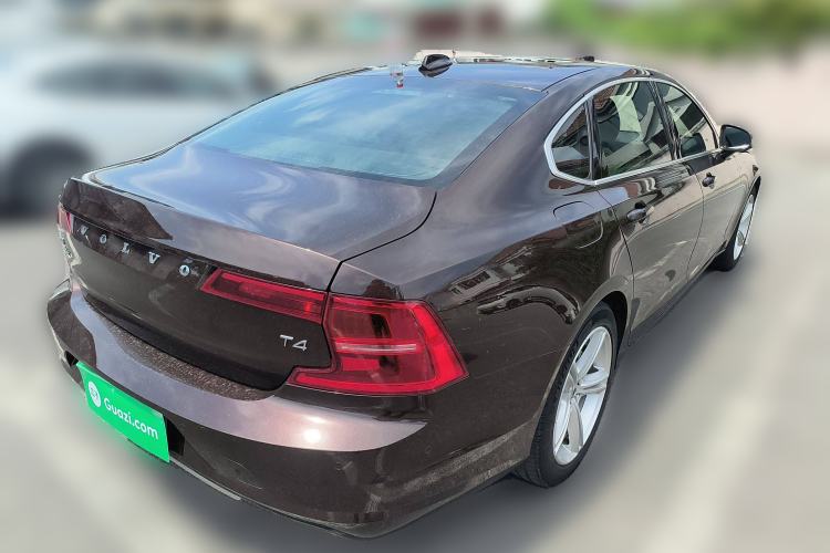 Used Volvo S90 2018 T4 Zhiyuan Edition Rear Right 45 Deg