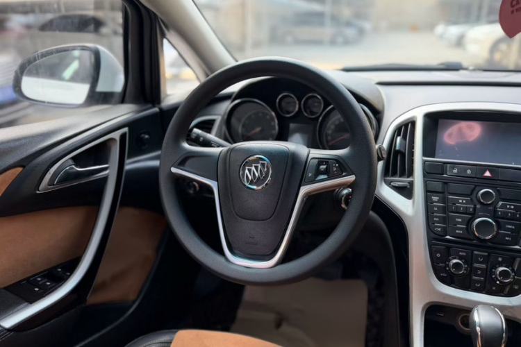 Used Buick GT 2014 XT 1.6L Automatic Fashion Edition
