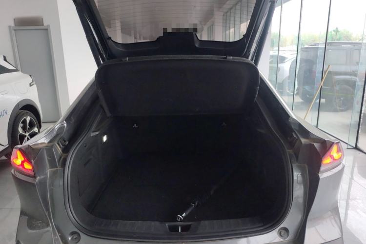 Used Deepal SL03 2023 200Max Range-Extended Version Trunk