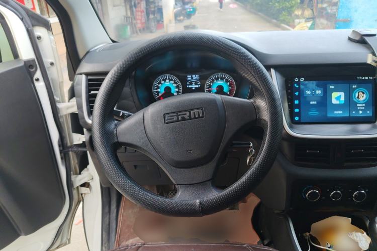 Used Jinbei Gold Hiace 2023 1.5L Passenger Vehicle Engineering Lion 5/6/7 Seater Steering Wheel