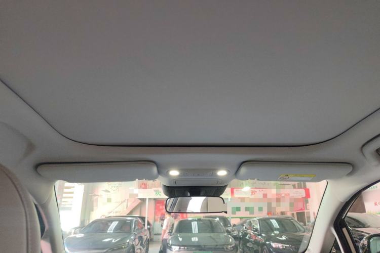 Used AION UT 2025 420 Prestige Edition Headliner