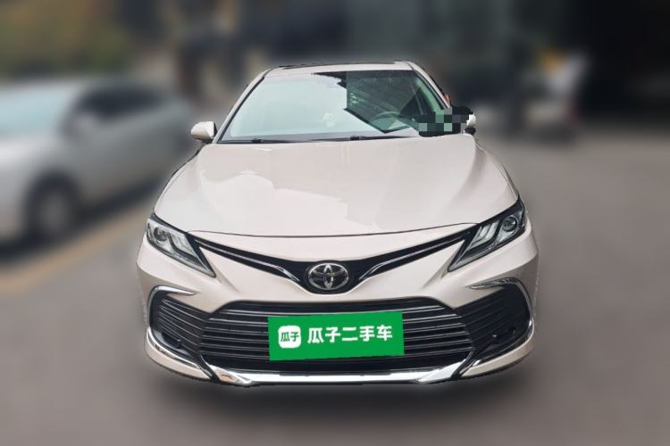 Used Toyota Camry 2023 2.0G Luxury Edition
