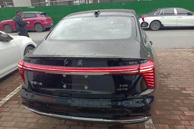 Used Hongqi H5 2025 2.0T Automatic Flag Edition – 500 000 Units Commemorative Version