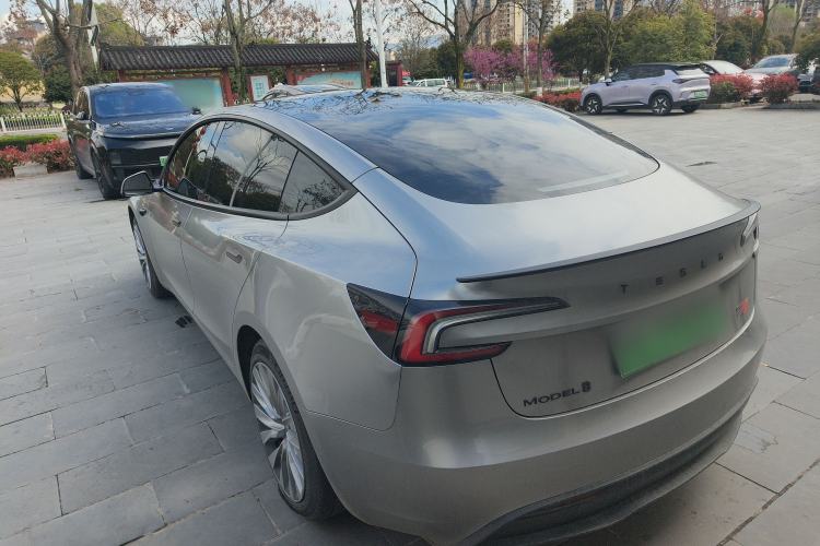 Used Tesla Model 3 2023 Rear-Wheel-Drive Version
