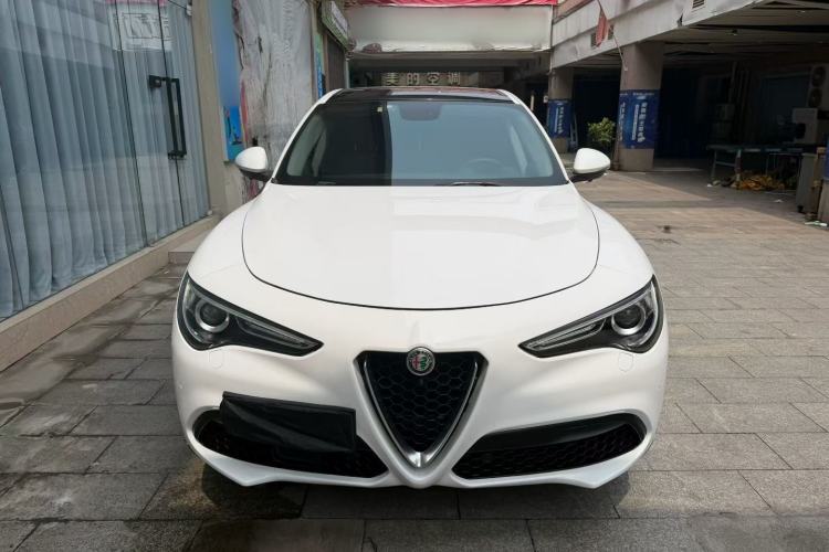 Used Alfa Romeo Stelvio 2017 2.0T 200HP Elite Edition
