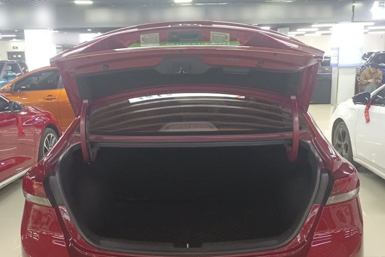 Used Hyundai Elantra (6th Generation / Lingdong) 2018 1.4T Dual-Clutch Xuan Dong · Dynamic Edition Trunk