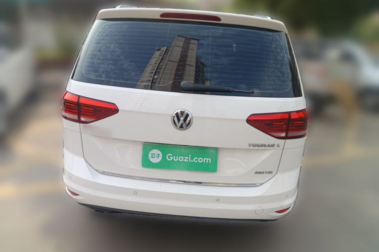 Used Volkswagen Touran 2016 Volkswagen Touran L 280TSI DSG Luxury Edition Rear