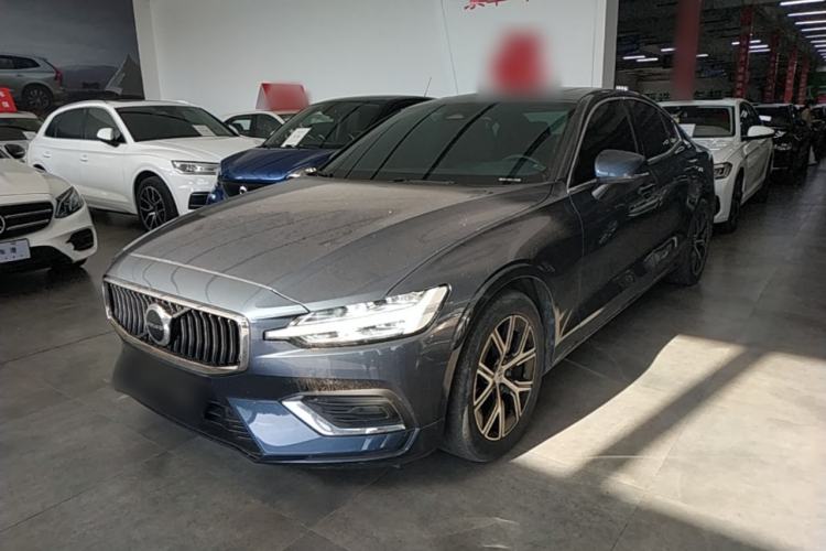 Used Volvo S60 2023 B4 Zhiyi Luxury Edition Guazi used car, China used car export, Used car for sale, Used cars, Cheapest cars for sale