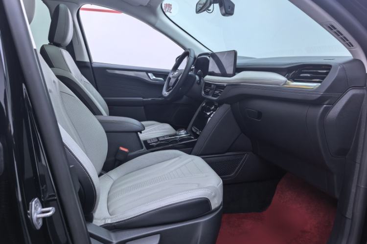 Used Ford Escape 2020 EcoBoost 245 Two-Wheel-Drive Titanium Edition