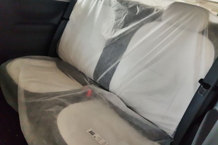 Used Geely Galaxy Panda 2025 210 km – Yuanqi Bear Left Rear Seat