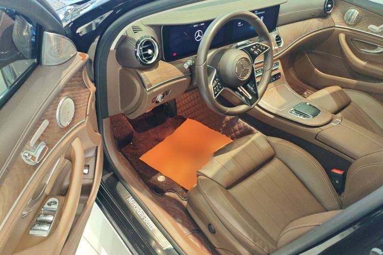 Used Mercedes-Benz E-Class 2023 Facelift E 260 L