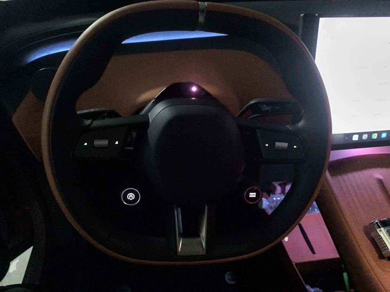 Xiaomi Auto YU7 2025 Ultra-Long Range All-Wheel Drive Pro Version — снимка 10