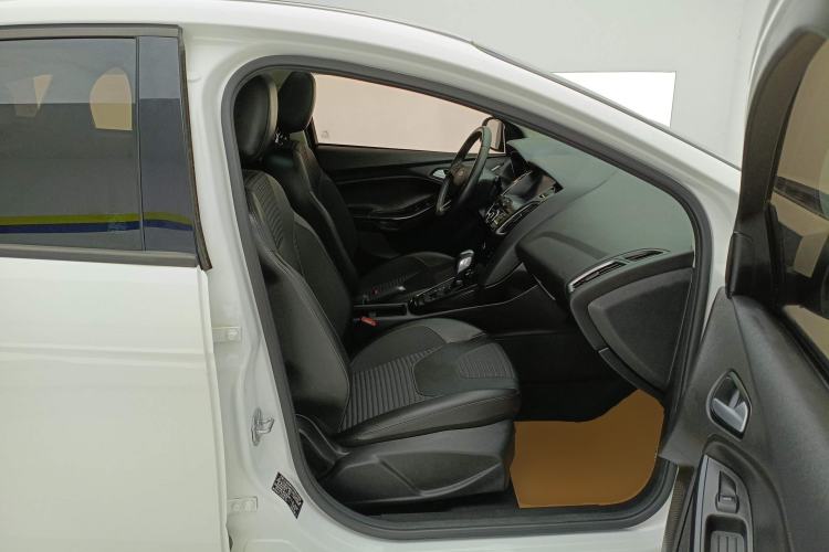 Used Ford Focus 2018 Hatchback Classic 1.6L Automatic Trendy SmartDrive Edition