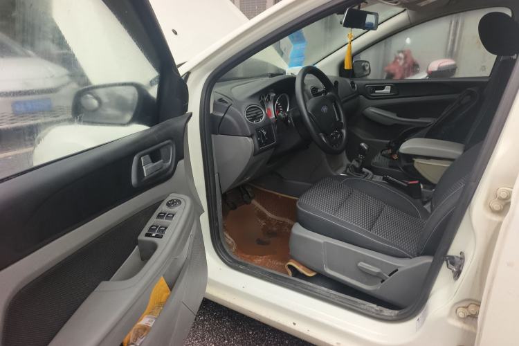 Used Ford Focus 2013 Hatchback Classic 1.8L Manual Base Model