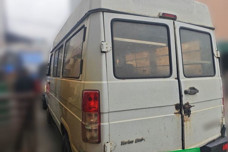 Used Iveco Daily 2014 2.5T-A35 NJ6485AC47Z4