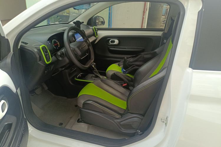 Used Roewe Clever 2021 302km All-Round Version Left Rear Seat