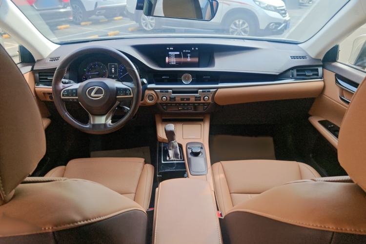 Used Lexus ES 2015 200 Elite Edition
