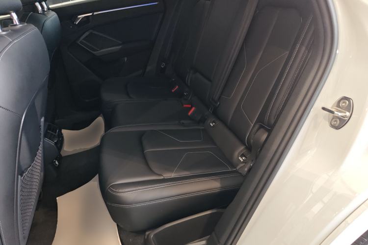 Used Audi Q3 2024 40 TFSI Fashion Dynamic Model
