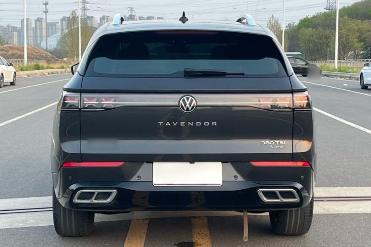 Used Volkswagen Tavendor 2024 380TSI All-Wheel Drive R-Line Cruise Edition
