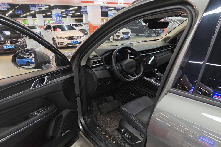 Used Lynk & Co 01 2021 2.0TD Two-Wheel-Drive Pro Trim Driver Seat