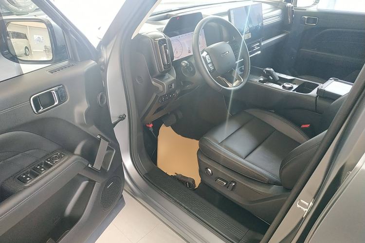 Used Haval Raptor New Energy 2024 Hi4 145 Cross-Over Edition Interior 3