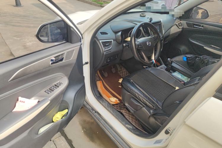 Used Changan CS35 2017 1.6L Manual Luxury Model
