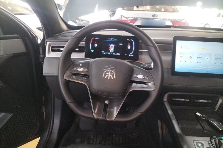 Used BYD Qin PLUS 2025 DM-i Smart Drive 55KM Leading Model Steering Wheel
