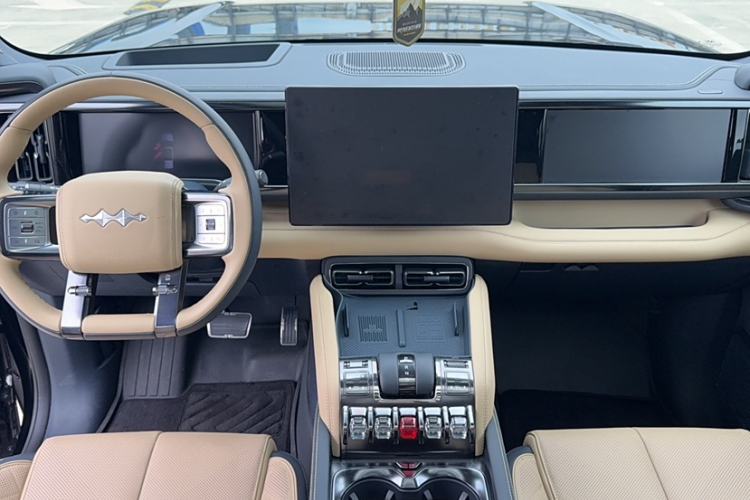 Used Formula Leopard Leopard 5 2023 Navigator Edition