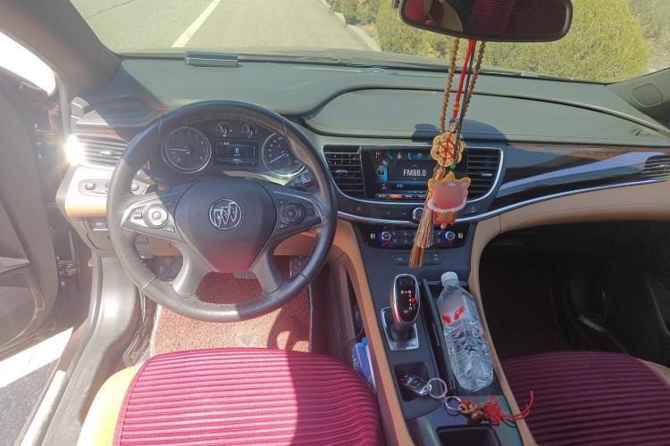 Used Buick LaCrosse 2016 Revised 20T Leading Edition Center Console