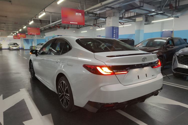 Used Toyota Camry 2026 Model Dual-Engine 2.0HSE Sport Lite Edition