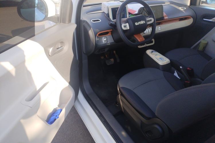 Used CHANGAN NEVO Lumin 2023 301km Honey Dew Edition Driver Seat