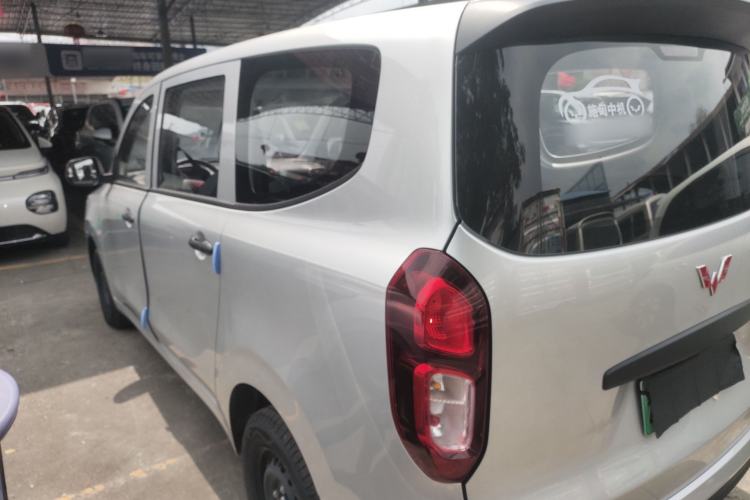 Used Wuling Hongguang New Energy 2025 Extended-Range Hybrid 50 km Standard Version